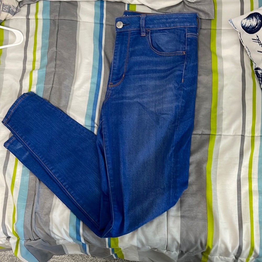 American Eagle bright blue jeans